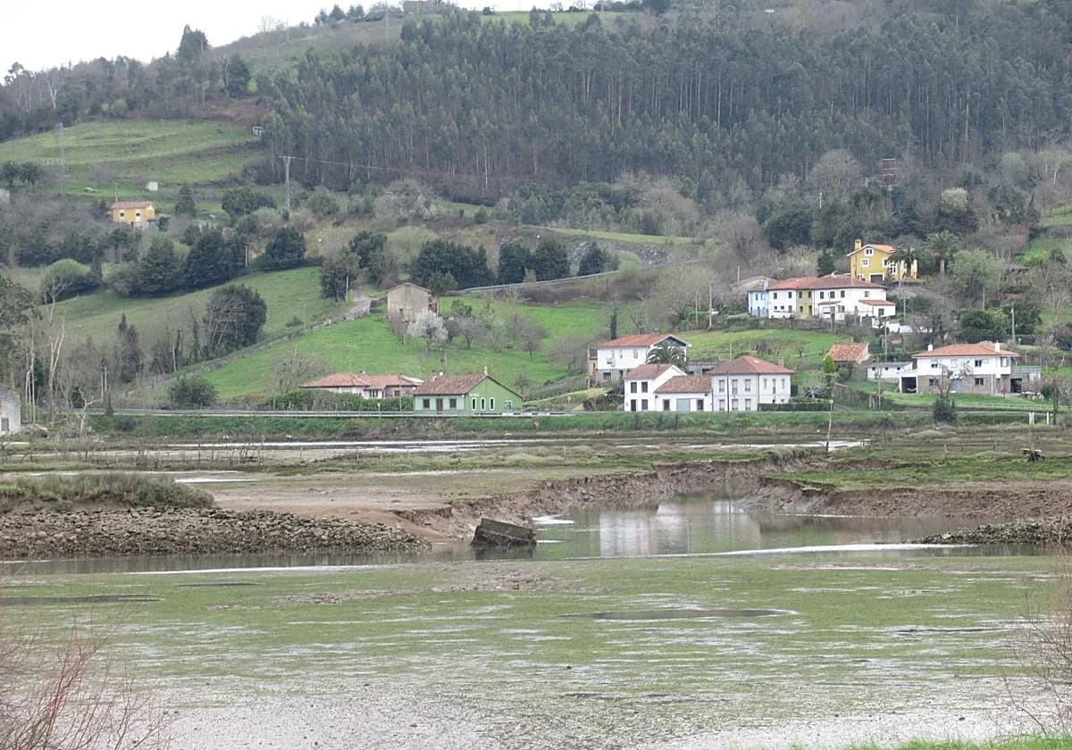 Villaviciosa cierra la pasarela entre Misiegu y Rodiles por seguridad